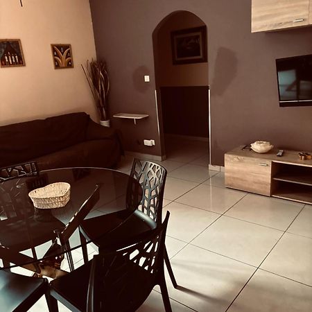 Brown Apartment Sanremo Luaran gambar