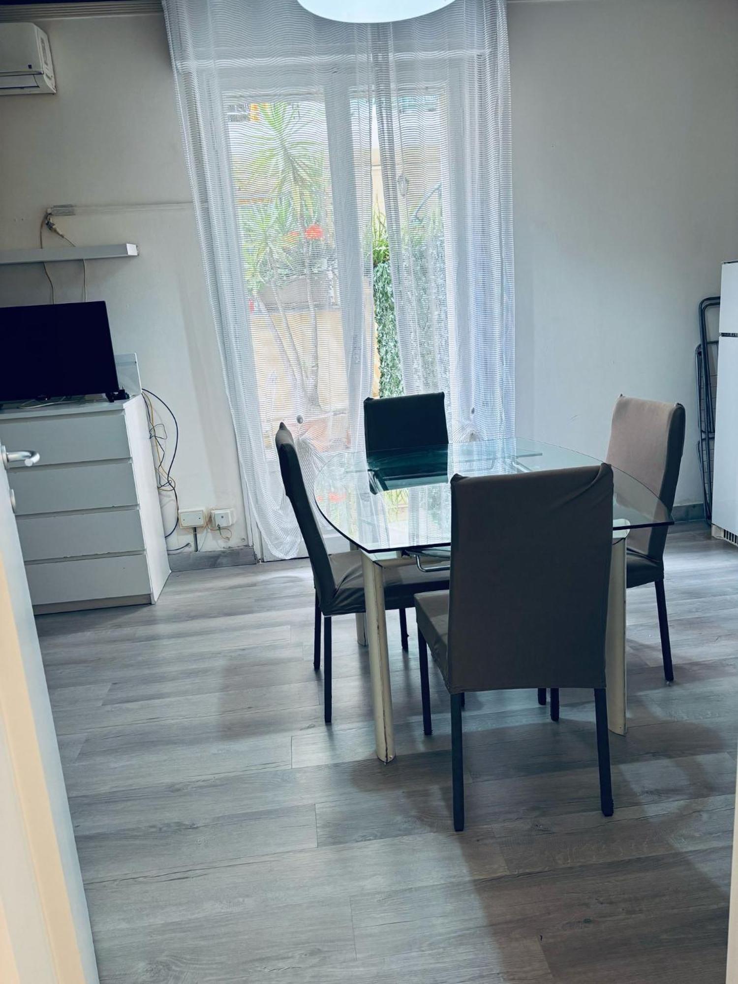 Brown Apartment Sanremo Luaran gambar