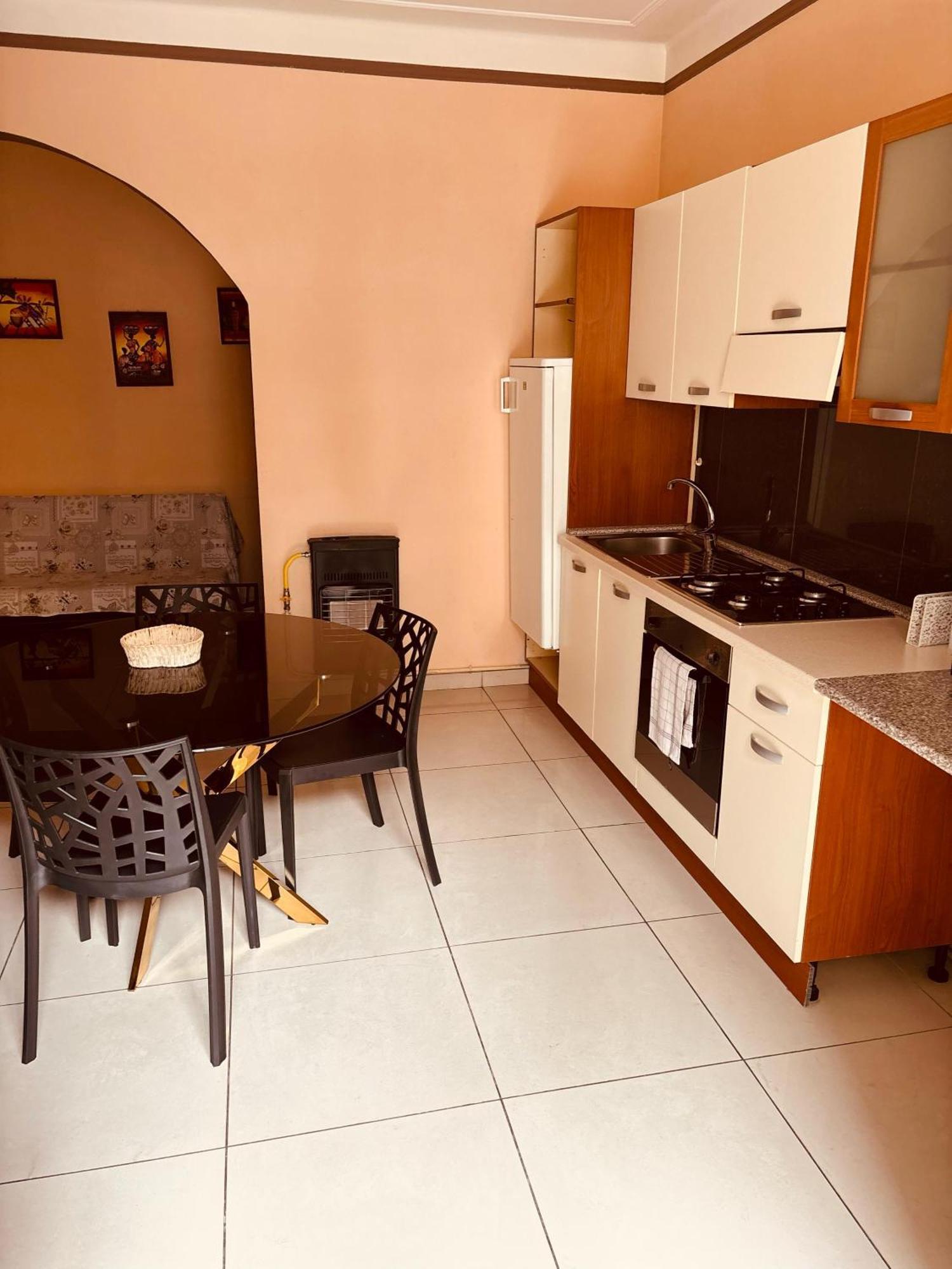 Brown Apartment Sanremo Luaran gambar