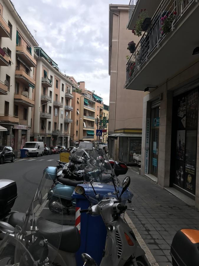 Brown Apartment Sanremo Luaran gambar