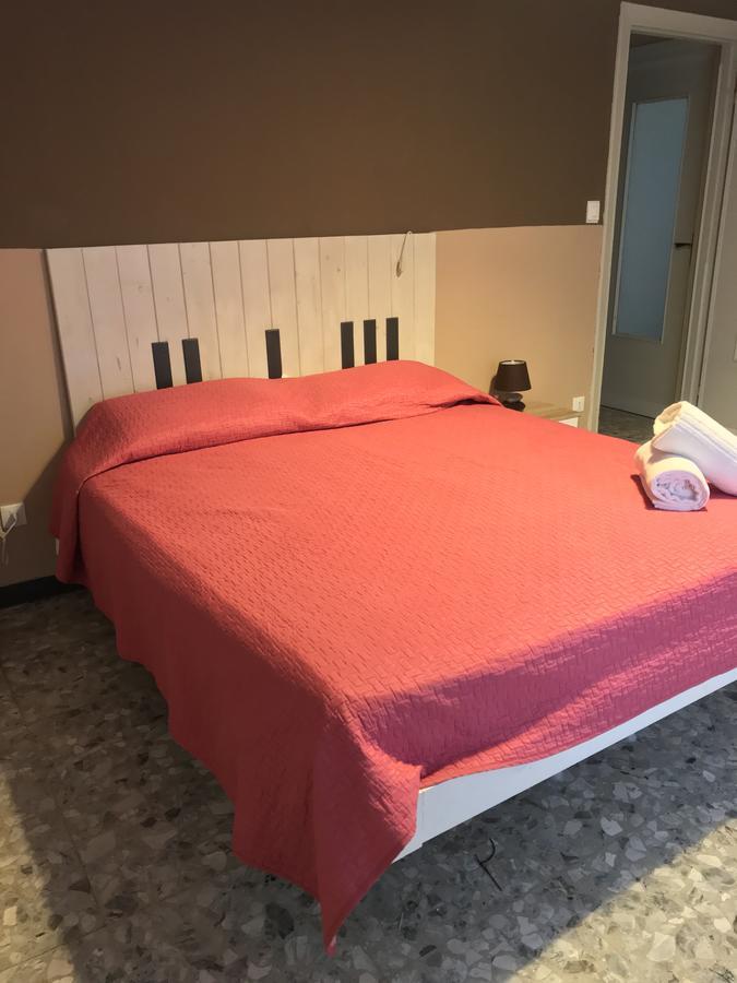 Brown Apartment Sanremo Luaran gambar